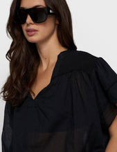 Cargar imagen en el visor de la galería, Top Ruffle Black
