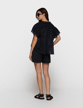 Cargar imagen en el visor de la galería, Top Ruffle Black