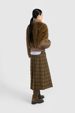 Cargar imagen en el visor de la galería, Chaqueta Argyle Short Brown