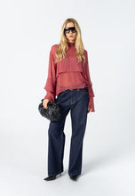 Cargar imagen en el visor de la galería, Blusa Carnaby