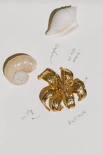 Cargar imagen en el visor de la galería, Broche Rufina