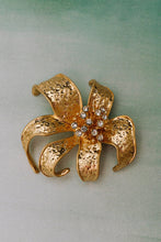 Cargar imagen en el visor de la galería, Broche Rufina