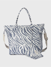 Cargar imagen en el visor de la galería, Beach Shopper Zebra