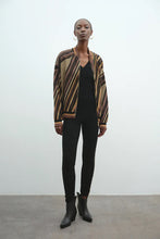 Cargar imagen en el visor de la galería, Chaqueta Bomber Jacquard