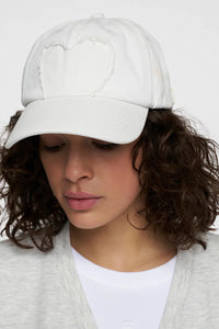 Gorra Heart White