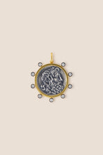 Cargar imagen en el visor de la galería, Charm Coin