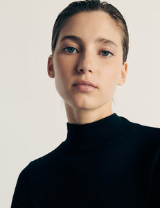 Top Mercure Negro