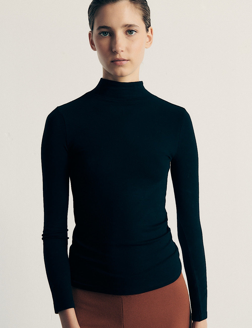 Top Mercure Negro