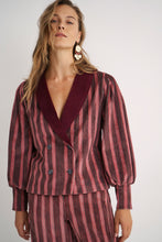 Cargar imagen en el visor de la galería, Chaqueta Arabela Granate Stripes Velvet