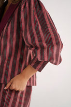 Cargar imagen en el visor de la galería, Chaqueta Arabela Granate Stripes Velvet