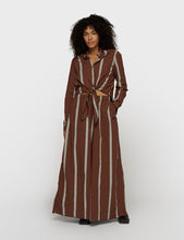 Cargar imagen en el visor de la galería, Camisa Deep Brown