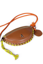 Cargar imagen en el visor de la galería, Mini Bolso Winou Tan
