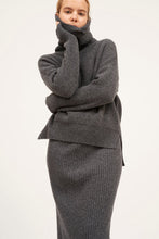 Cargar imagen en el visor de la galería, Falda Milita Gris