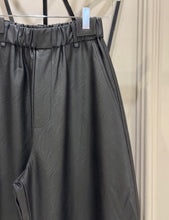 Cargar imagen en el visor de la galería, Pantalones Delafler