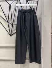 Cargar imagen en el visor de la galería, Pantalones Delafler