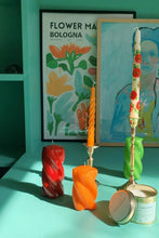 Cargar imagen en el visor de la galería, Velas Red Flowers