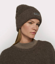Cargar imagen en el visor de la galería, Gorro Hairy Knit Beanie Portobello