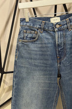 Cargar imagen en el visor de la galería, Vaqueros Star Dark Wash