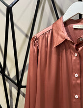 Cargar imagen en el visor de la galería, Camisa Corbusier Rosa
