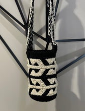 Cargar imagen en el visor de la galería, Bolso Vemoc Mix Black &amp; White