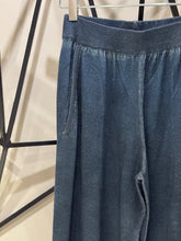Cargar imagen en el visor de la galería, Pantalones Celeste