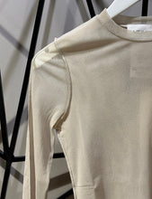 Cargar imagen en el visor de la galería, Top Macy Beige