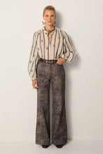 Cargar imagen en el visor de la galería, Pantalones Iris