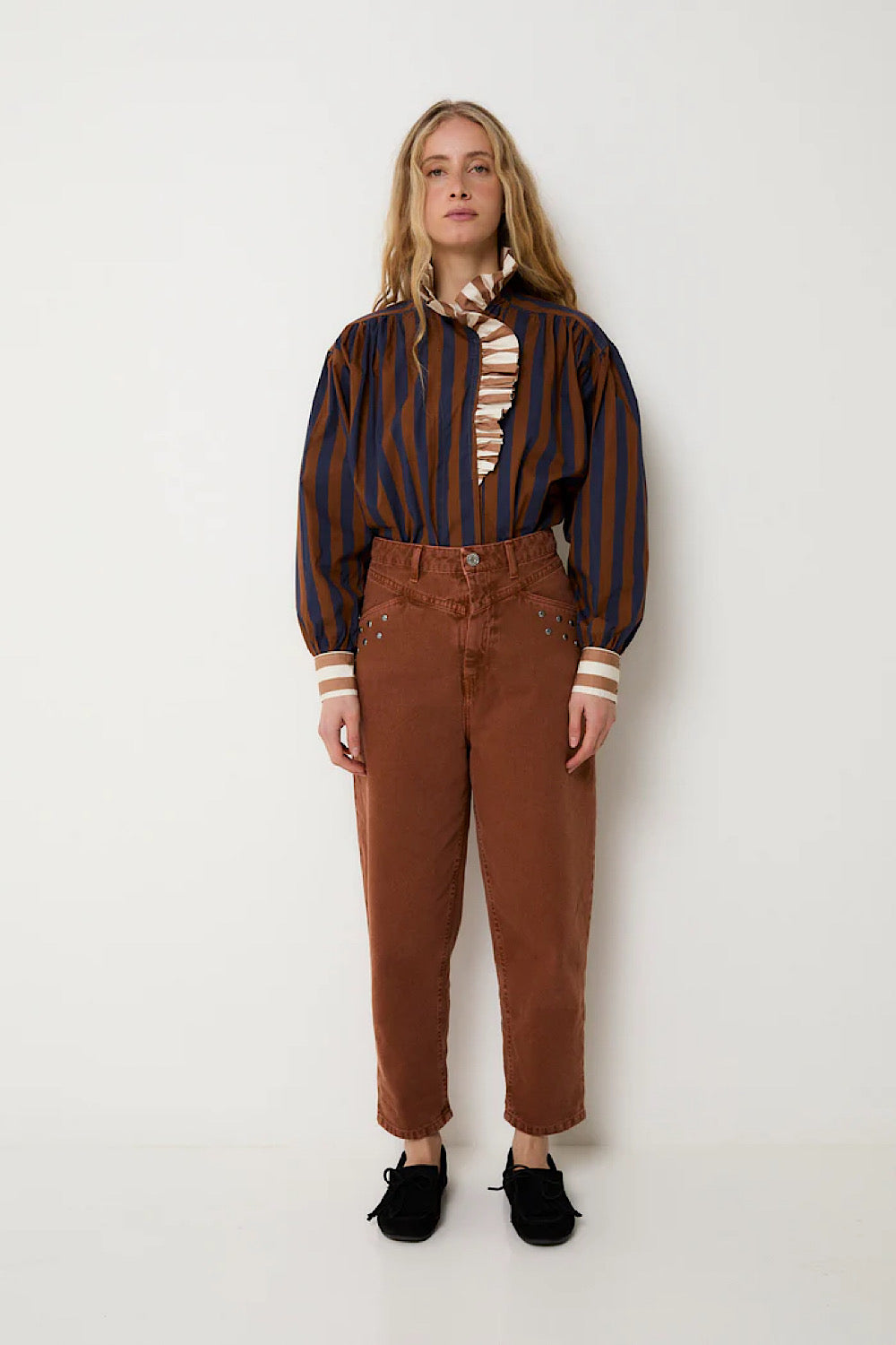 Vaqueros Corsé Tachas Camel