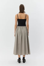 Cargar imagen en el visor de la galería, Falda Juneau