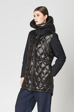 Cargar imagen en el visor de la galería, Plumífero La Corey Black