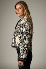 Cargar imagen en el visor de la galería, Chaqueta Lola Flores