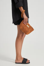 Cargar imagen en el visor de la galería, Mini Clutch Marsala
