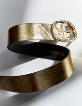 Cargar imagen en el visor de la galería, Cinturón Matilde Metalizado Oro