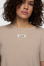 Cargar imagen en el visor de la galería, Camiseta Petite Arena