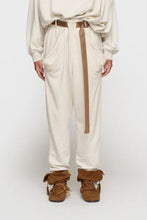 Cargar imagen en el visor de la galería, Pantalones Pleated