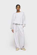 Cargar imagen en el visor de la galería, Sudadera Back Stamp