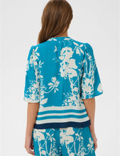 Cargar imagen en el visor de la galería, Blusa Sakura