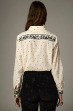 Cargar imagen en el visor de la galería, Camisa Rumba Anís