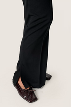 Cargar imagen en el visor de la galería, Pantalones Bea Black