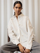 Cargar imagen en el visor de la galería, Camisa Joa White
