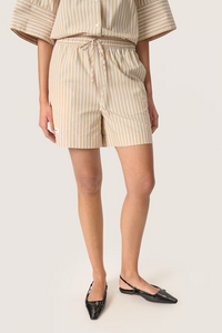 Short Kaily