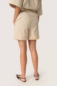 Short Kaily