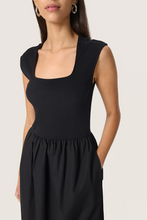 Cargar imagen en el visor de la galería, Vestido Phoebe Negro