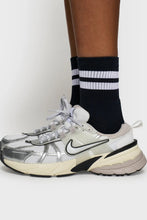 Cargar imagen en el visor de la galería, Calcetines Stripes Navy