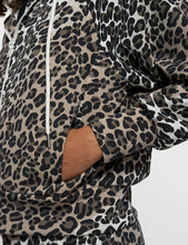 Cargar imagen en el visor de la galería, Sudadera Scuba Leopard