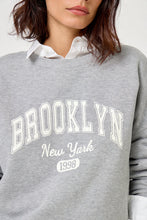 Cargar imagen en el visor de la galería, Sudadera Brooklyn Grey