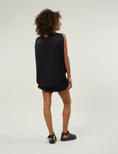 Cargar imagen en el visor de la galería, Short Satin Black