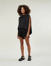 Cargar imagen en el visor de la galería, Short Satin Black