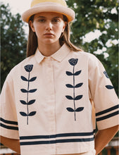 Cargar imagen en el visor de la galería, Blusa Flowers