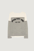 Cargar imagen en el visor de la galería, Camiseta Upper East Side
